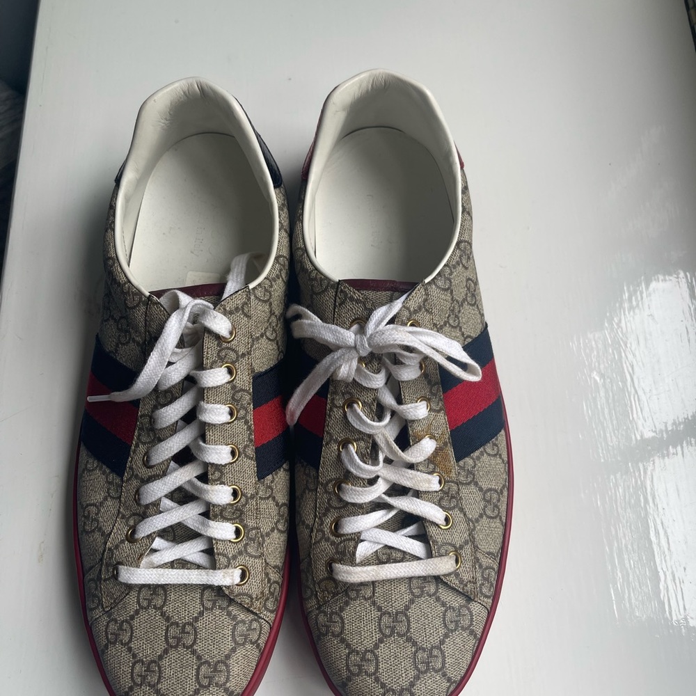 GUCCI MENS ACE GG SUPREME SNEAKERS